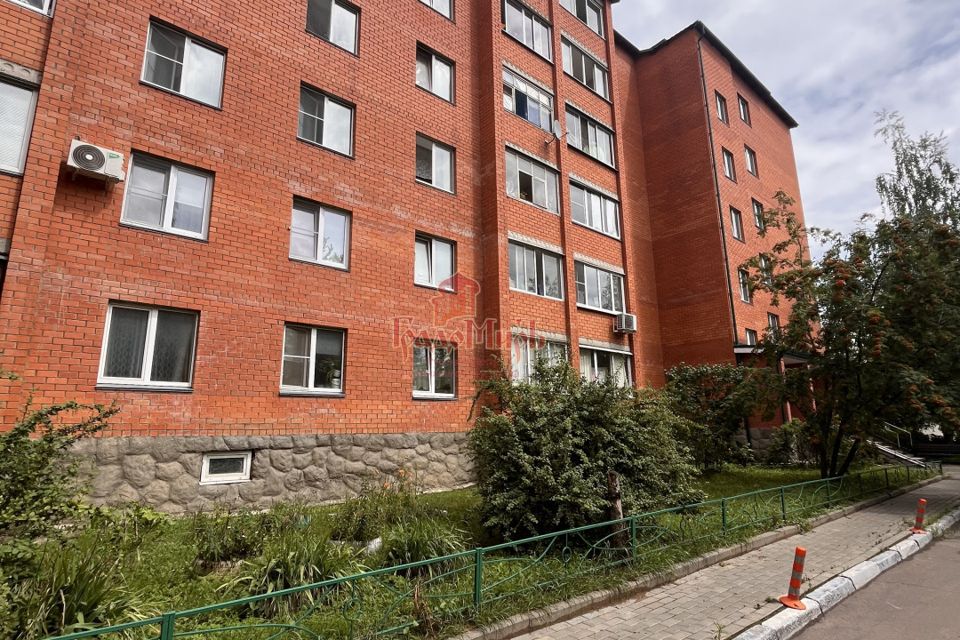 Продаётся 1-комнатная квартира, 49 м²