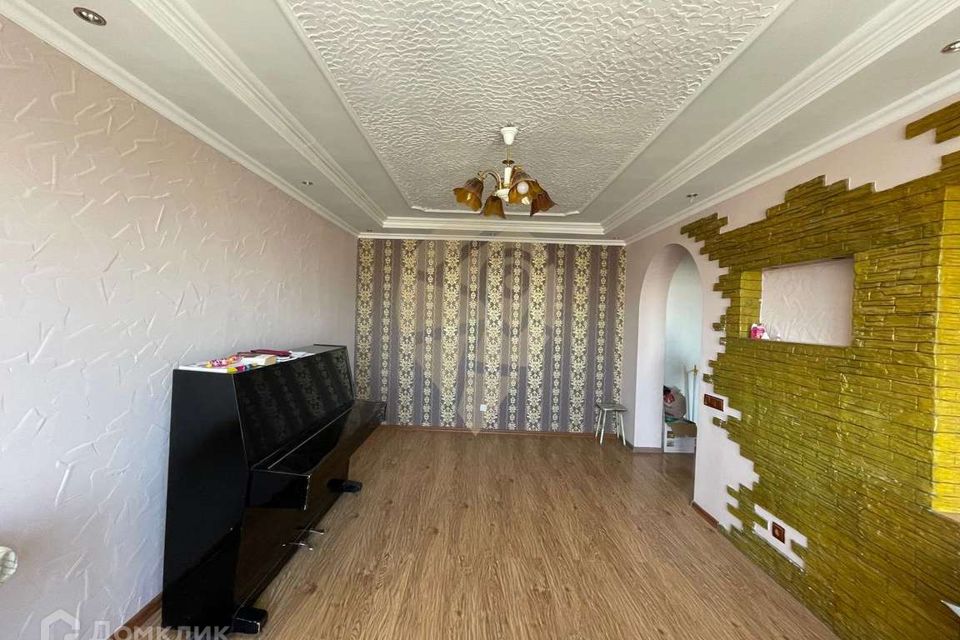 Продаётся 4-комнатная квартира, 81.2 м²