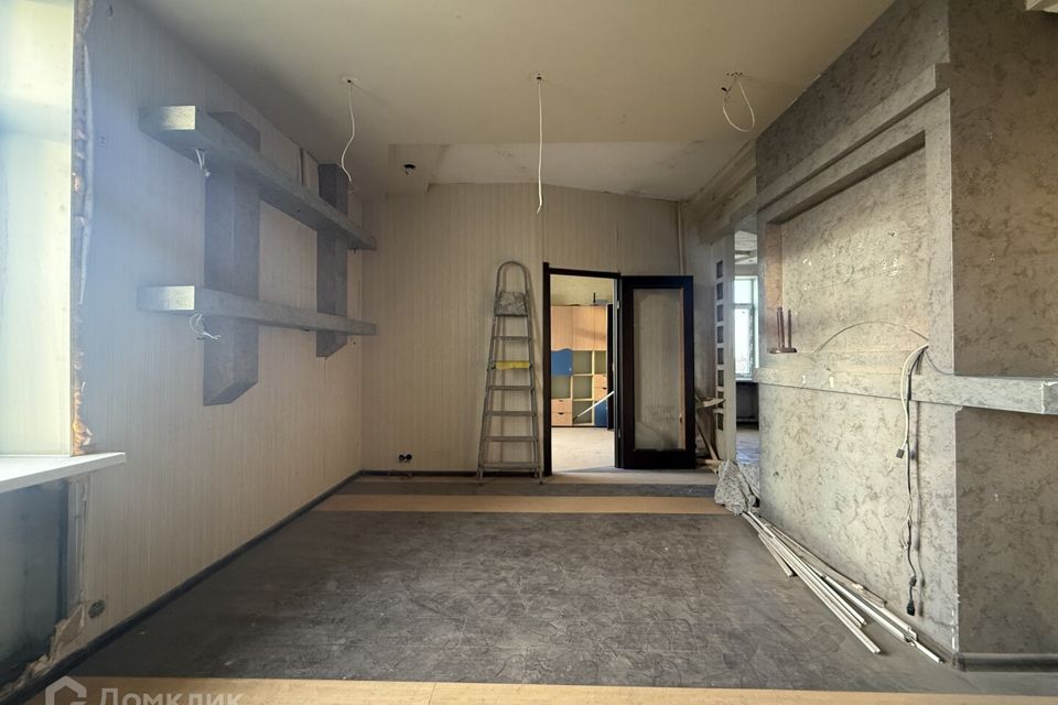 Продаётся 3-комнатная квартира, 61.8 м²