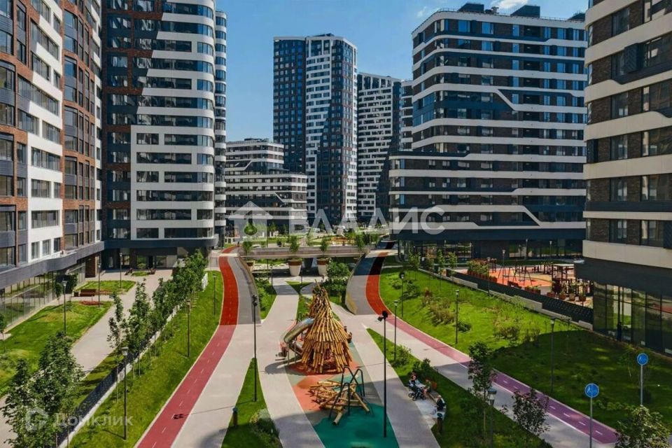 Продаётся 3-комнатная квартира, 90.2 м²