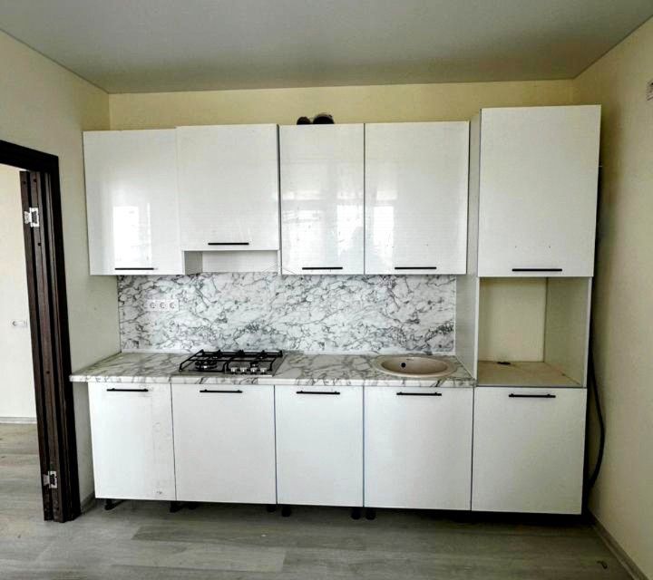 Продаётся 1-комнатная квартира, 42.4 м²