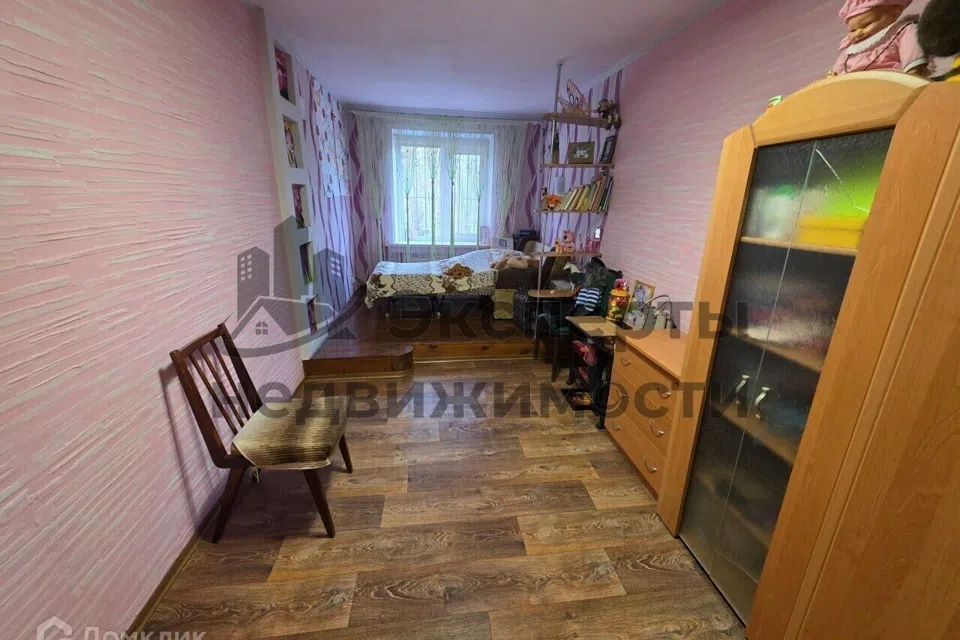 Продаётся 3-комнатная квартира, 56.2 м²