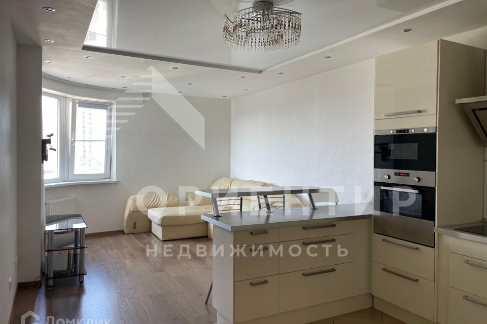 Продаётся 2-комнатная квартира, 74.8 м²