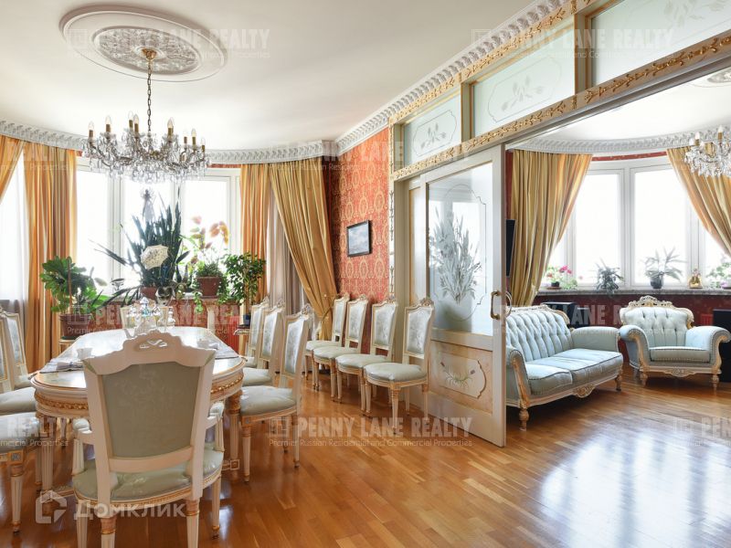 Сдаётся 3-комнатная квартира, 190 м²