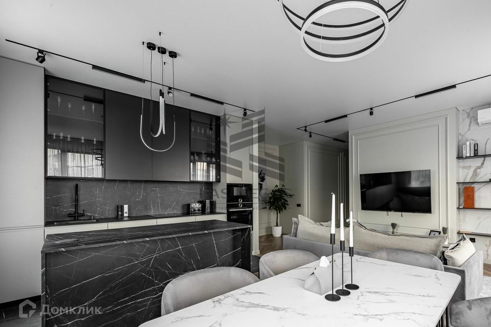 Сдаётся 4-комнатная квартира, 105 м²