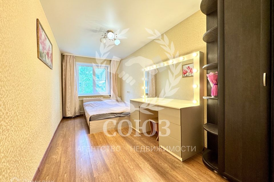 Продаётся 3-комнатная квартира, 58.8 м²
