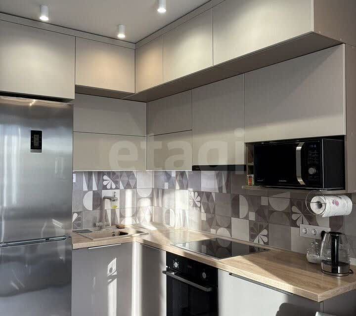 Продаётся 1-комнатная квартира, 42.1 м²