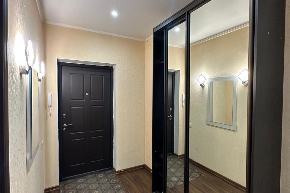 Сдаётся 2-комнатная квартира, 61.1 м²