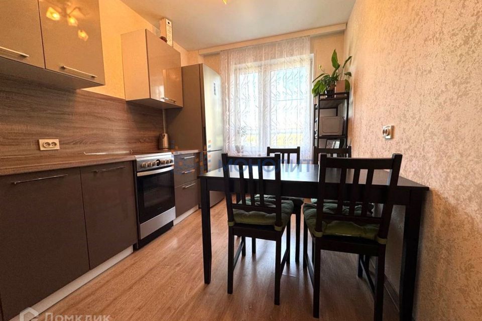 Продаётся 1-комнатная квартира, 38 м²