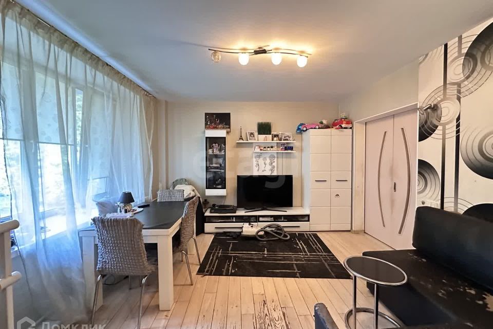 Продаётся 3-комнатная квартира, 69.8 м²