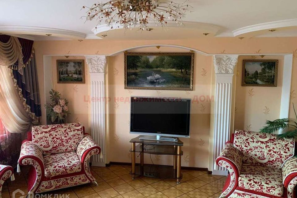 Сдаётся 2-комнатная квартира, 80 м²