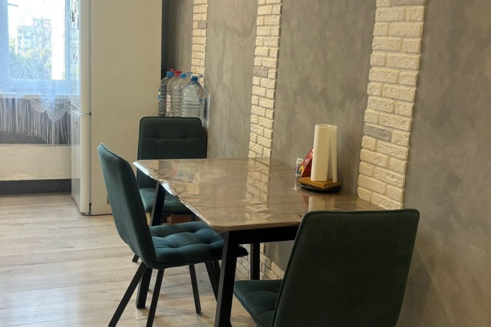 Продаётся 2-комнатная квартира, 51.2 м²