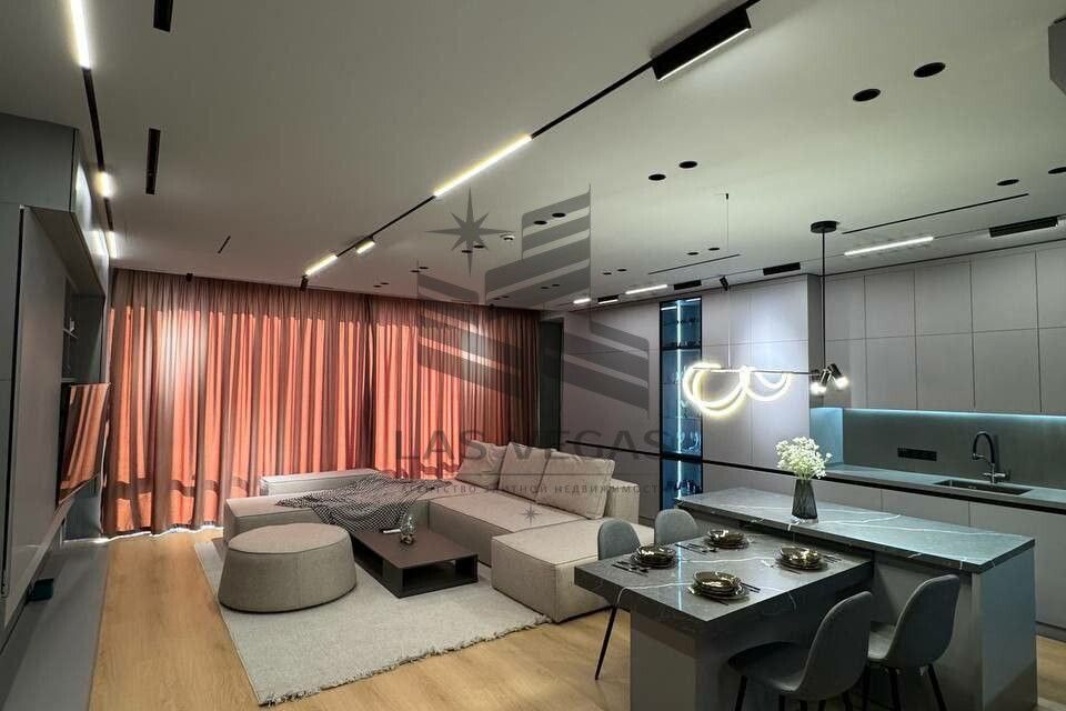 Сдаётся 2-комнатная квартира, 65 м²