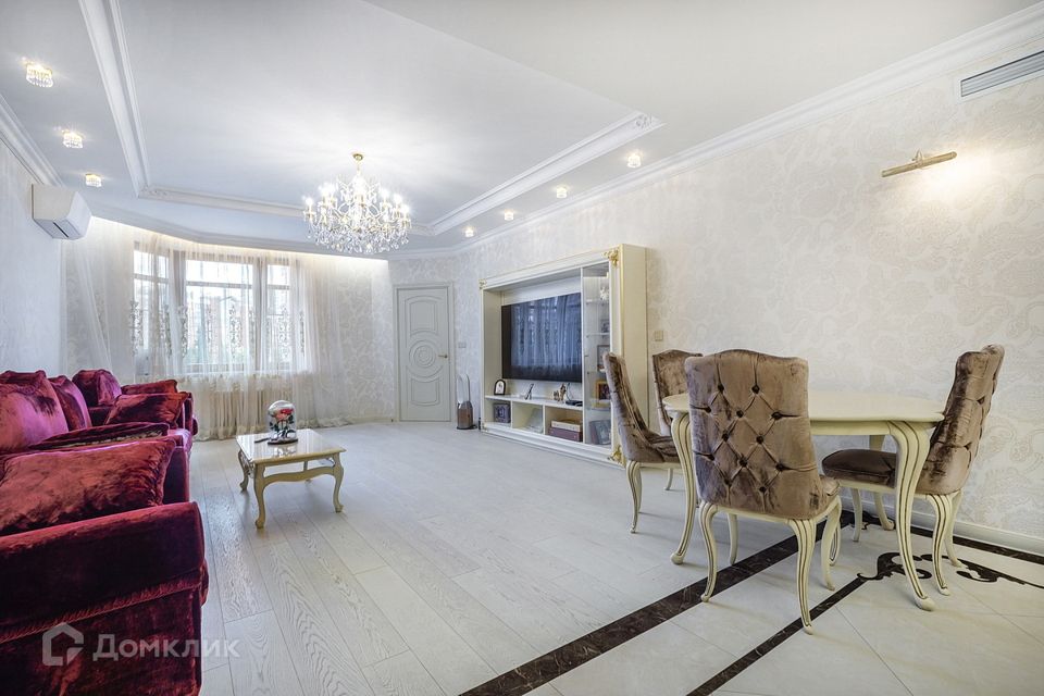 Продаётся 3-комнатная квартира, 95.9 м²