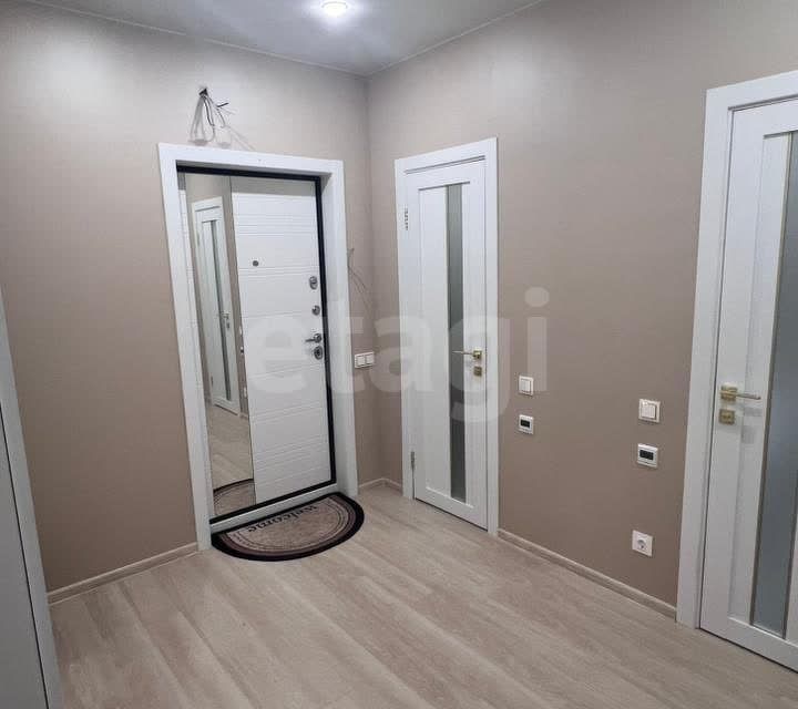 Продаётся 2-комнатная квартира, 63.5 м²
