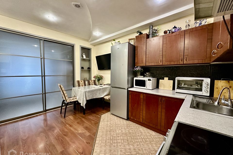 Продаётся 1-комнатная квартира, 41 м²