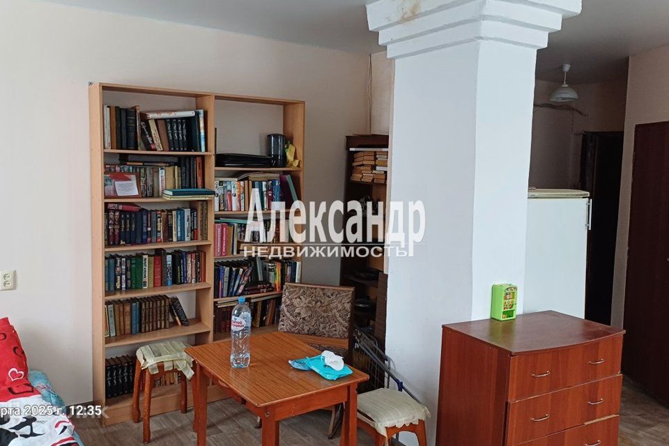 Продаётся 1-комнатная квартира, 32 м²