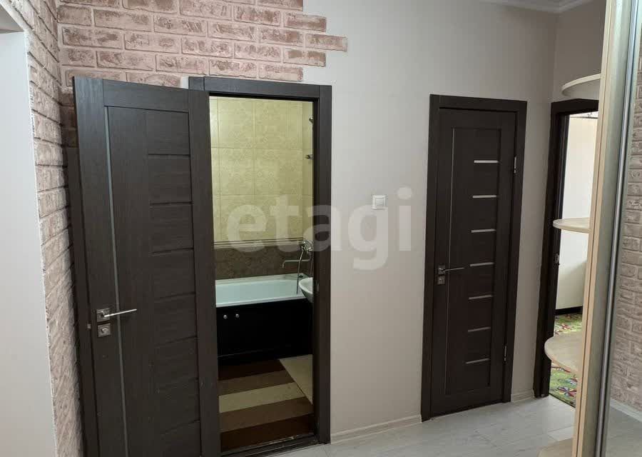 Продаётся 2-комнатная квартира, 60 м²