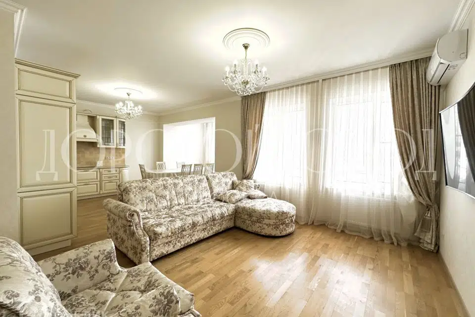 Продаётся 3-комнатная квартира, 119 м²