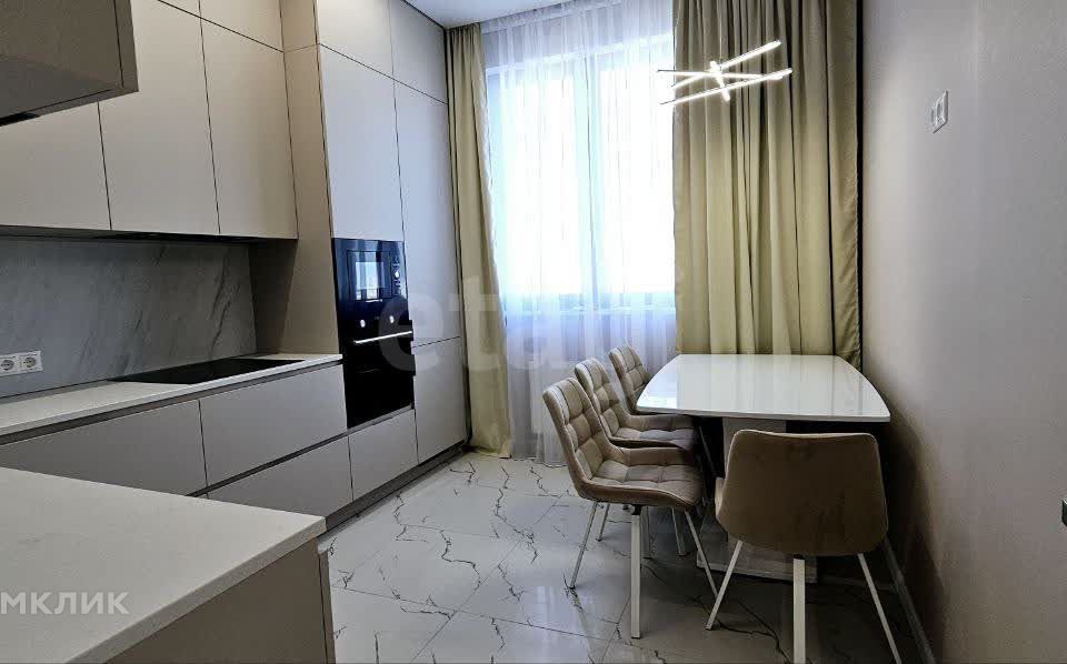 Продаётся 2-комнатная квартира, 63 м²