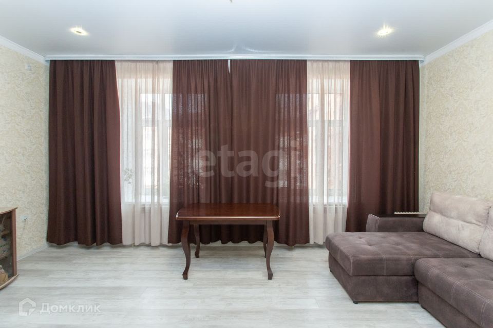 Продаётся 3-комнатная квартира, 93.7 м²