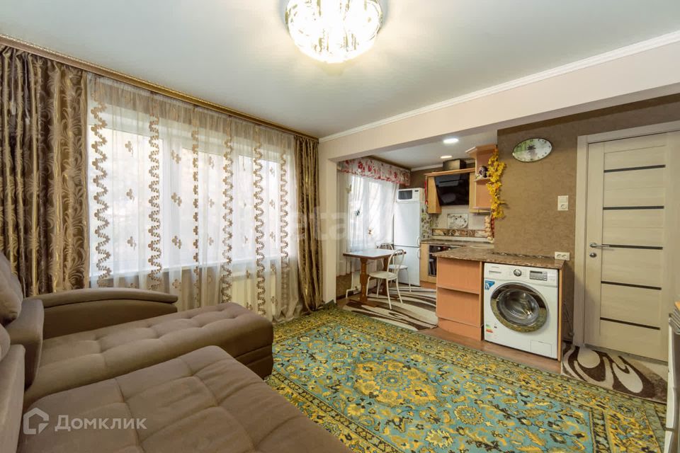 Продаётся 3-комнатная квартира, 66.7 м²