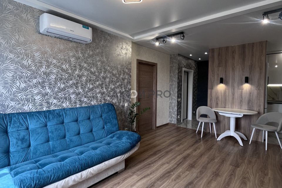 Продаётся 2-комнатная квартира, 56 м²