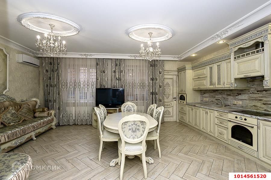 Продаётся 3-комнатная квартира, 92.7 м²