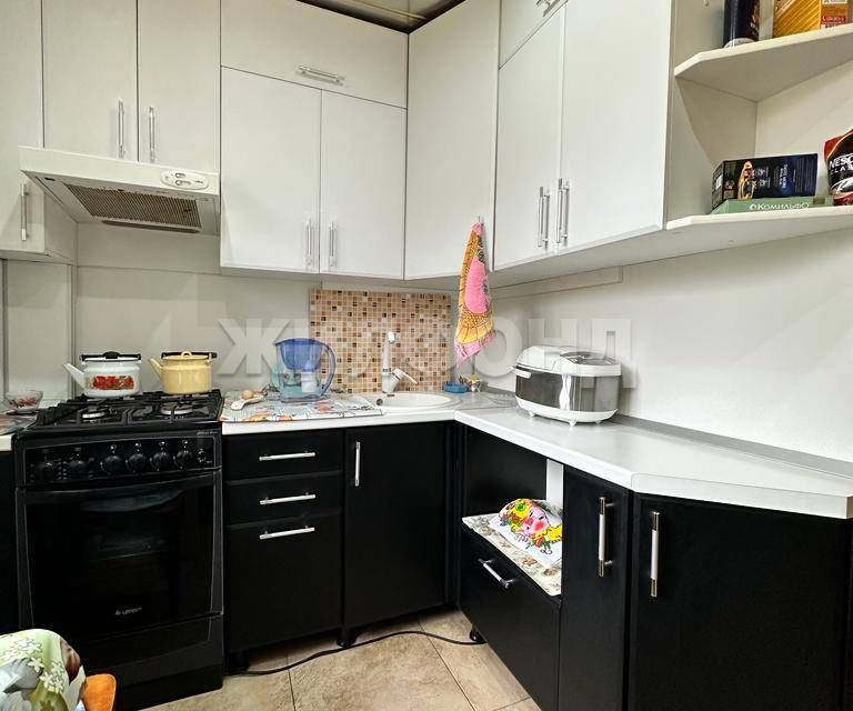 Продаётся 3-комнатная квартира, 55.2 м²