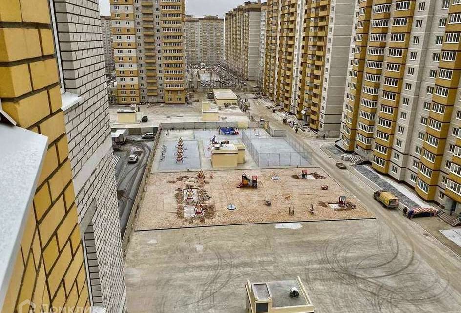 Продаётся 1-комнатная квартира, 49 м²