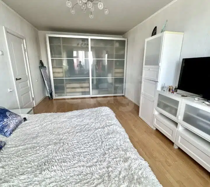 Продаётся 1-комнатная квартира, 37.4 м²