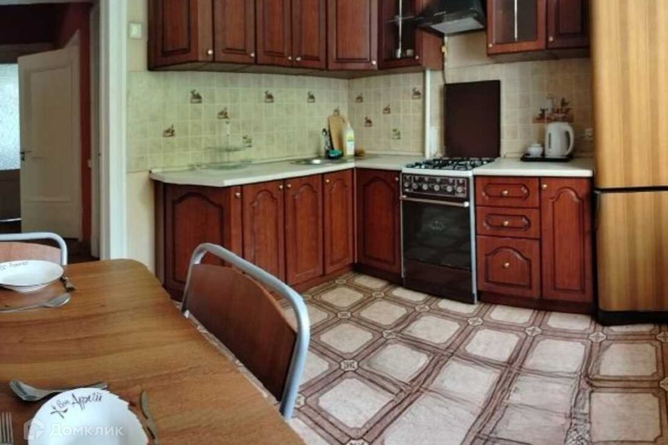 Сдаётся 2-комнатная квартира, 58 м²