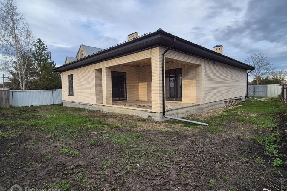 Продаётся 1-этажный дом, 235 м²