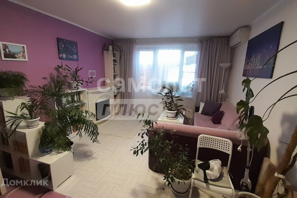 Продаётся 4-комнатная квартира, 79.5 м²