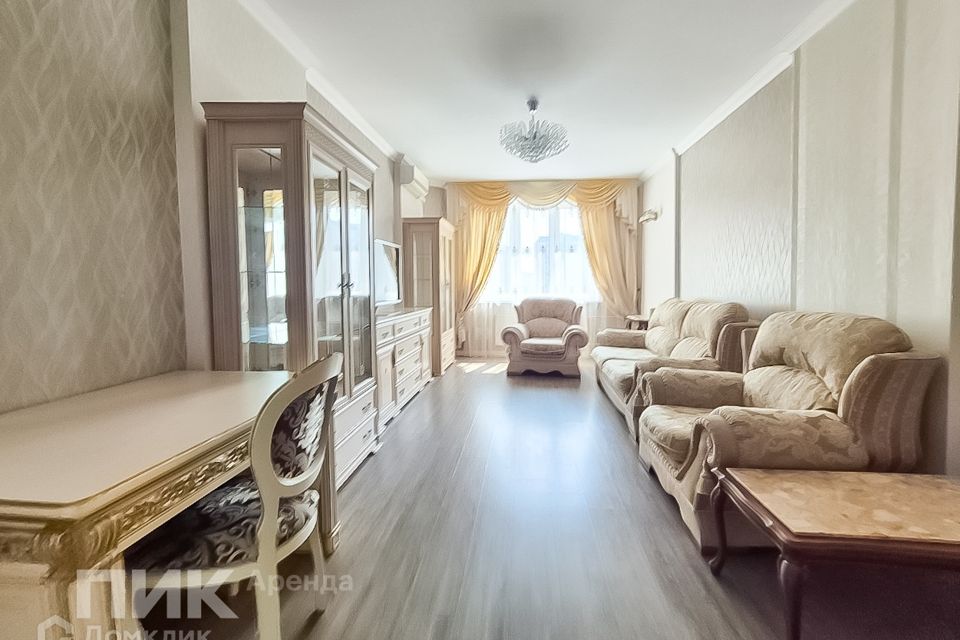 Сдаётся 2-комнатная квартира, 73.2 м²