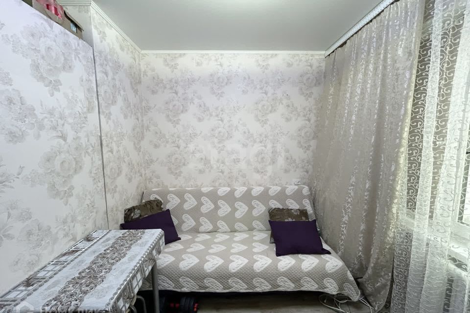Продаётся комната в 1-комн. квартире, 14.1 м²