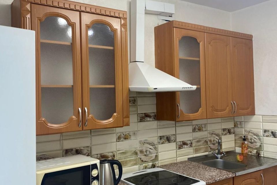 Сдаётся 1-комнатная квартира, 42 м²