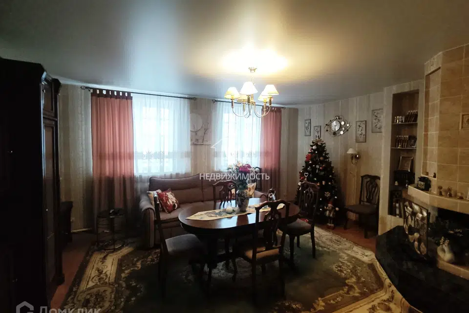 Продаётся 2-этажный дом, 313 м²