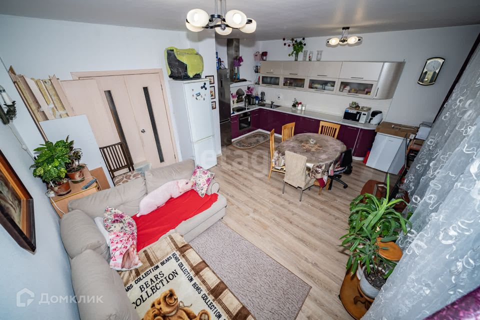 Продаётся 2-комнатная квартира, 76.8 м²