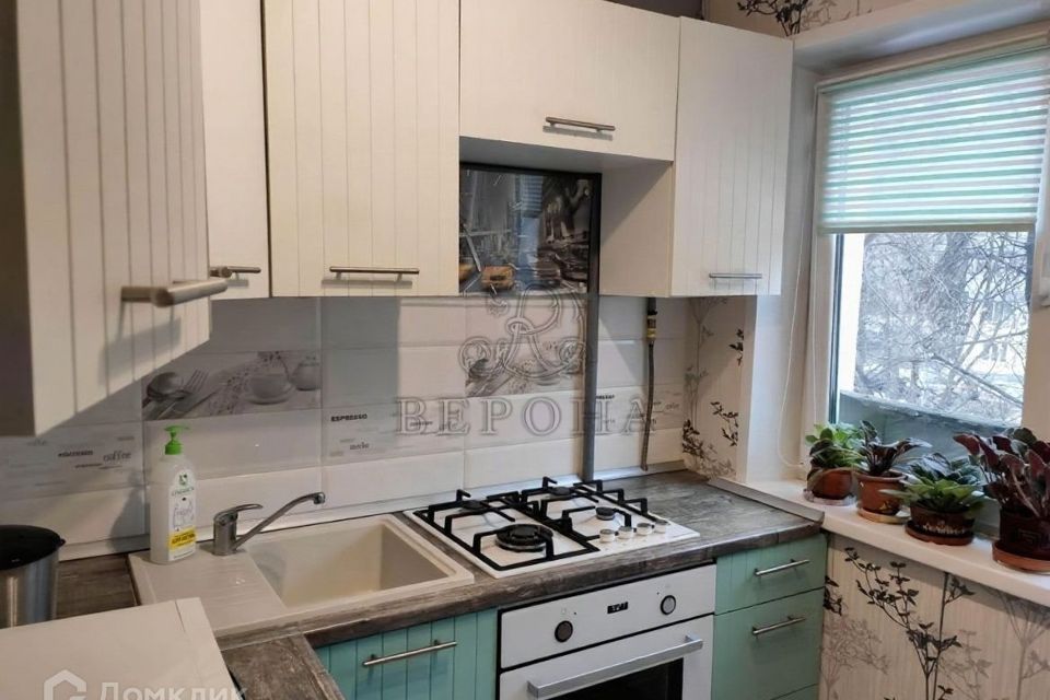 Продаётся 3-комнатная квартира, 57.5 м²