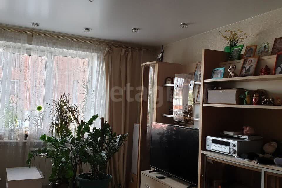 Продаётся 4-комнатная квартира, 80 м²