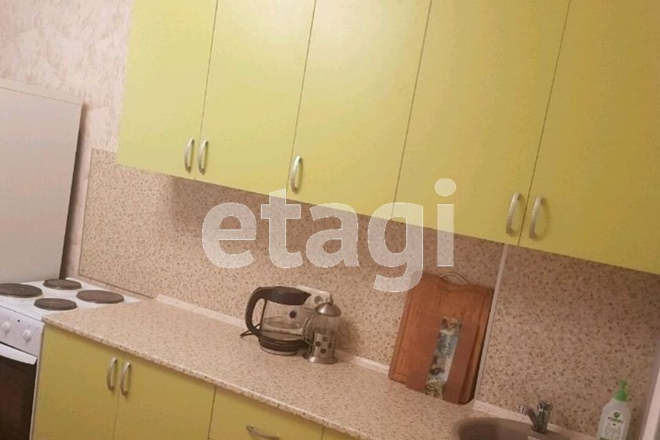 Сдаётся 1-комнатная квартира, 42 м²
