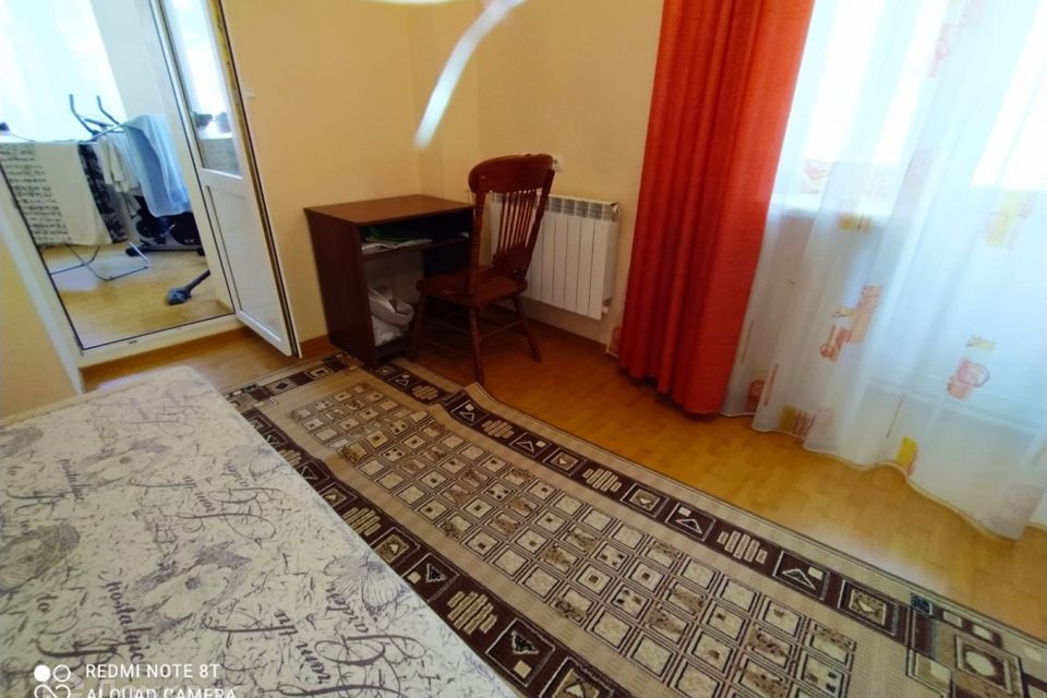 Сдаётся 2-комнатная квартира, 68 м²