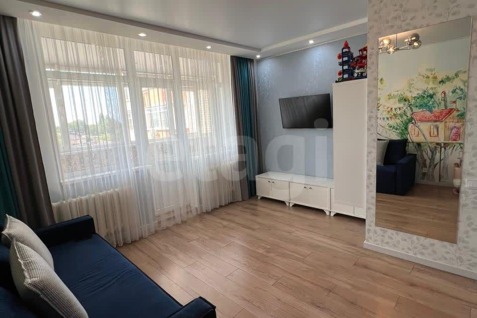 Продаётся 2-комнатная квартира, 69.9 м²