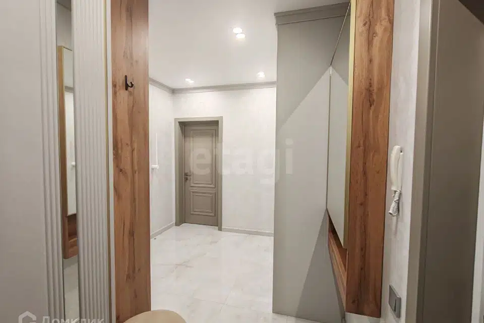 Продаётся 2-комнатная квартира, 61.7 м²