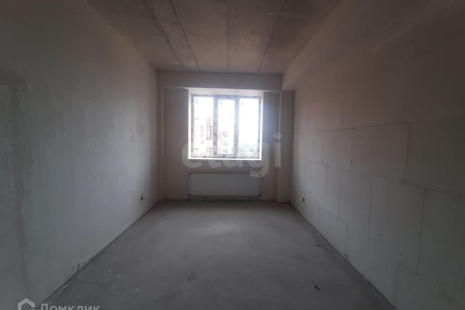 Продаётся 1-комнатная квартира, 43 м²