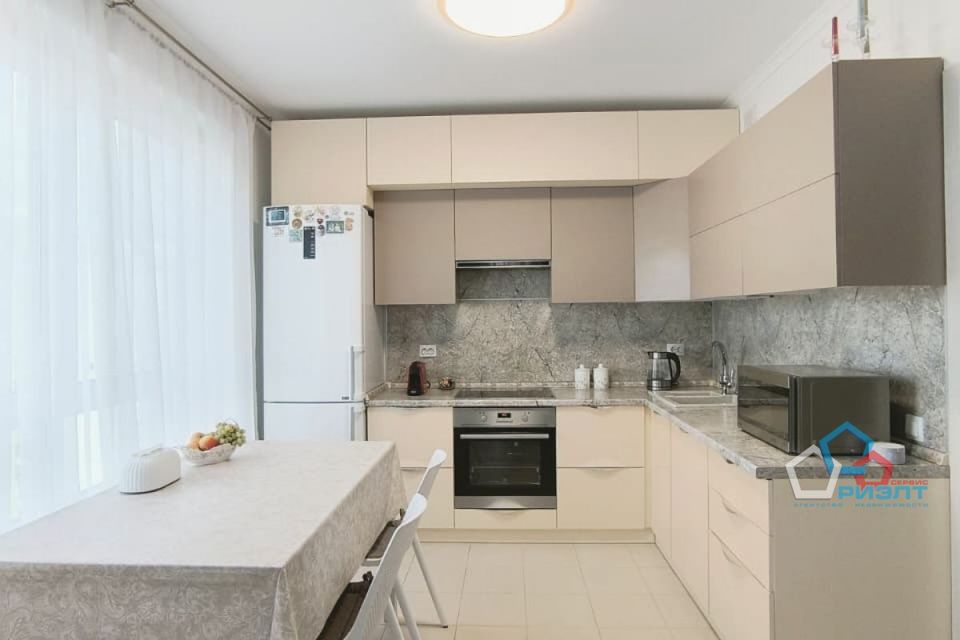 Продаётся 2-комнатная квартира, 68.6 м²