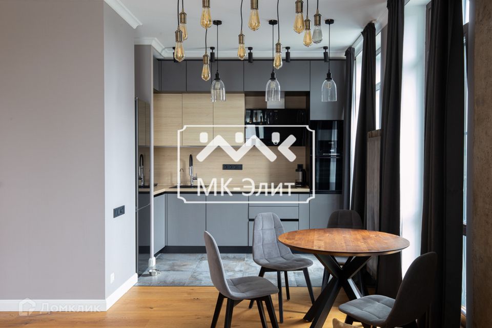 Продаётся 2-комнатная квартира, 88 м²