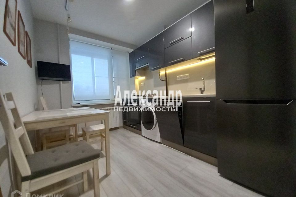 Сдаётся 1-комнатная квартира, 38 м²