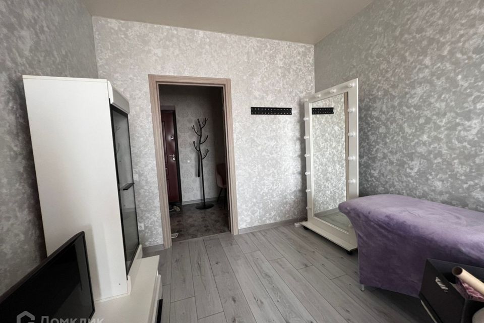 Продаётся 1-комнатная квартира, 37.8 м²